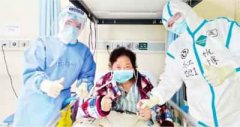 “男丁格尔”读诗为患者鼓劲
